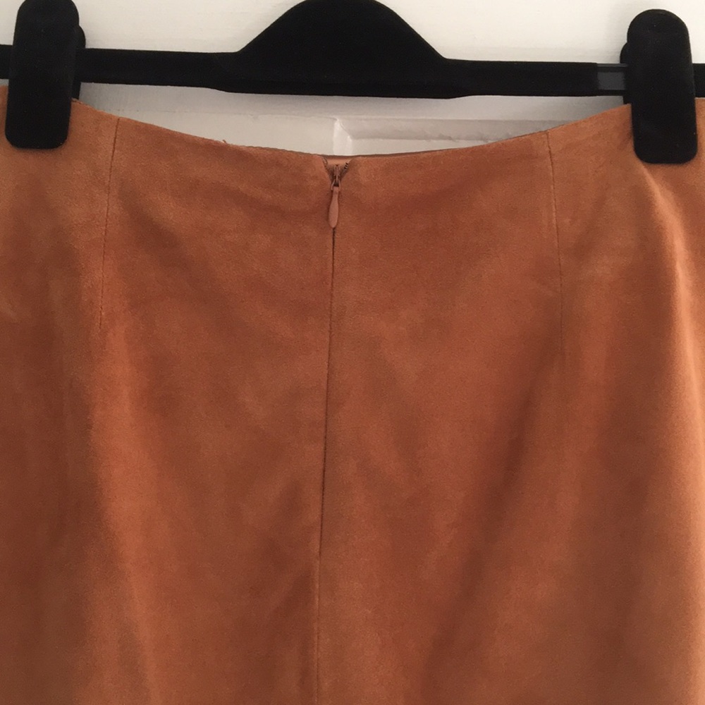 CARLISLE Genuine Suede Fringe Leather Skirt - Picture 11 of 12